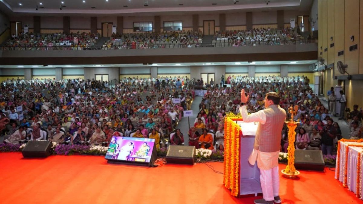 प्रदेश में नारी शक्ति की गूंज, सीएम डॉ. मोहन बोले- शासन के सूत्र बहनों के हाथ में आते ही सारे काम हो जाते हैं