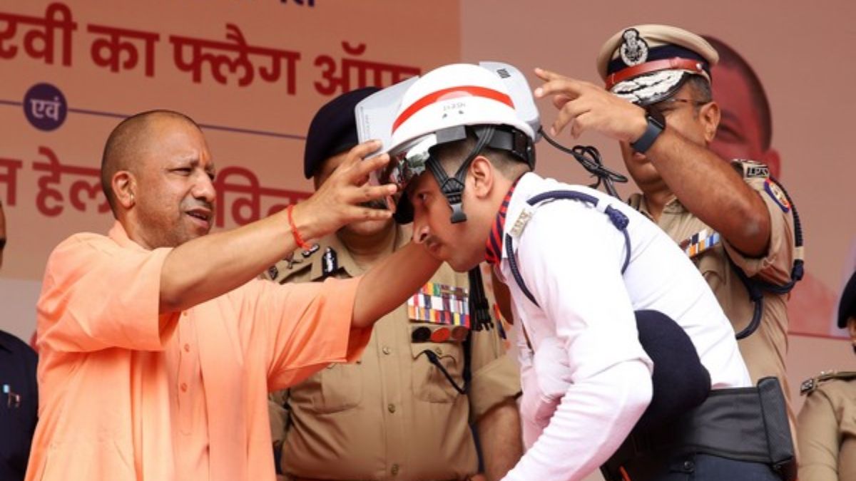 बड़ी खुशखबरी! यूपी पुलिस में 81 हजार पदों पर होगी भर्ती, योगी सरकार ने किया ऐलान