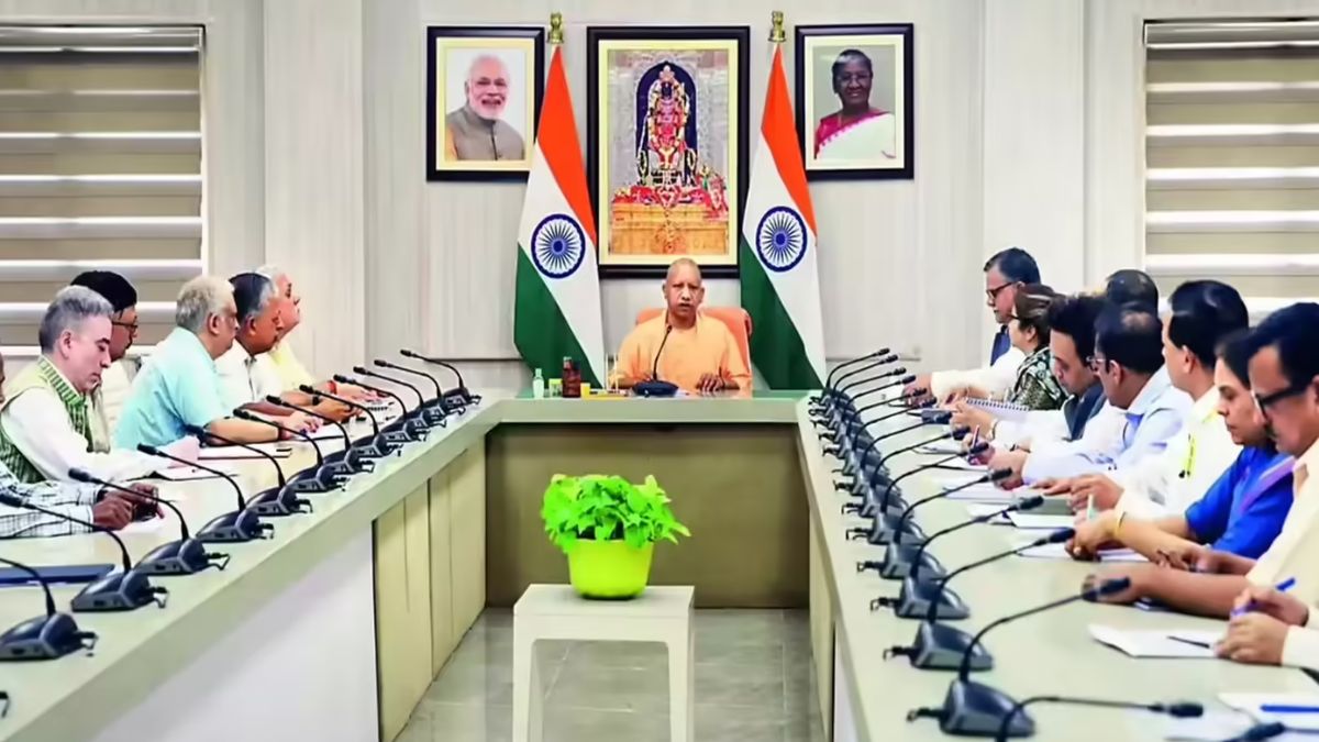 सीएम योगी आदित्यनाथ ने राजस्वों मामलों को जल्द निपटने के दिए निर्देश, बोले – आंकड़ों में नहीं, जमीन पर दिखनी चाहिए राहत