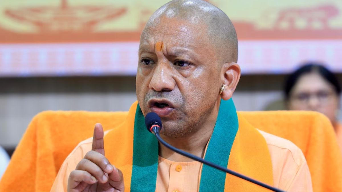 तय समय में काम पूरा करें अफसर… सीएम योगी ने पीडब्ल्यूडी विभाग के अधिकारियों को दिया दिया सख्त संदेश