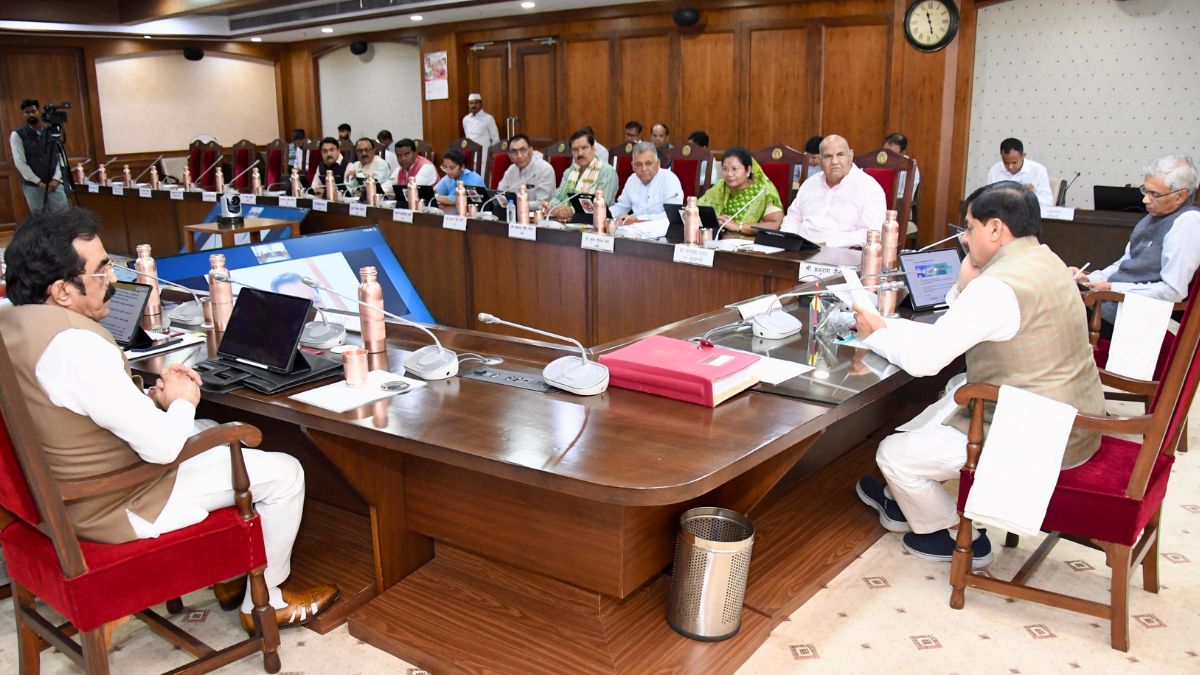 30 हजार करोड़ से मध्यप्रदेश में होगा विकास, मोहन यादव कैबिनेट ने लिए कई अहम फैसले, जानें डिटेल