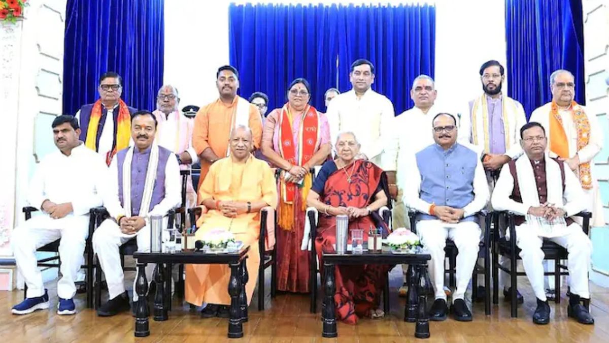 UP Cabinet Expansion : योगी मंत्रिमंडल का हुआ विस्तार, इन 6 चेहरों को मिली जगह