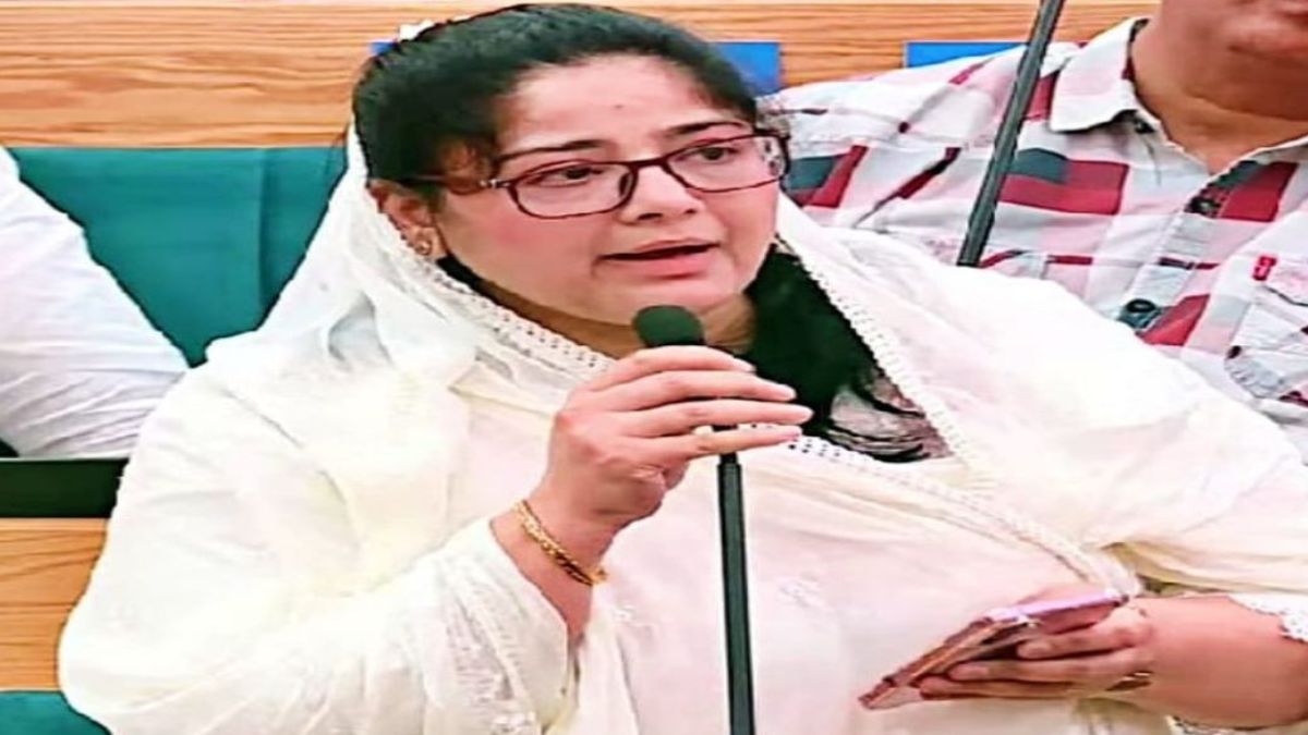 पार्षद फौजिया शेख को लगा बड़ा झटका, वंदे मातरम् अपमान मामले में कोर्ट ने अग्रिम जमानत याचिका की खारिज