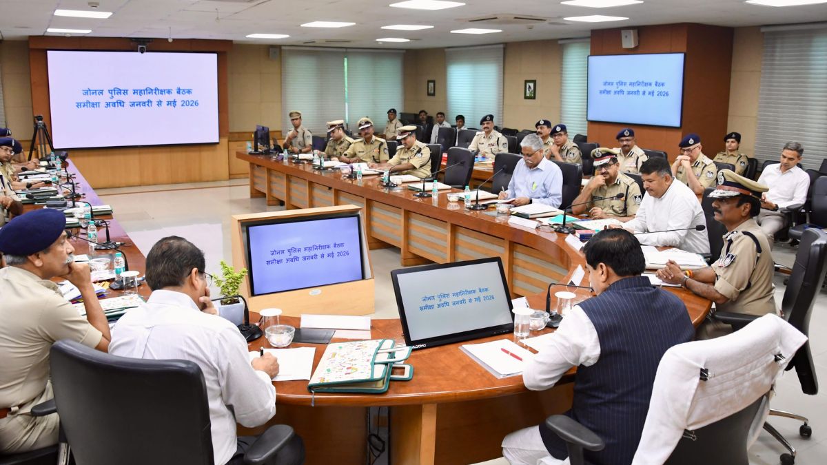सीएम मोहन यादव ने की गृह विभाग की तारीफ, बोले – बिल में छुपे सपोलों को पकड़ने में समर्थ है हमारी पुलिस