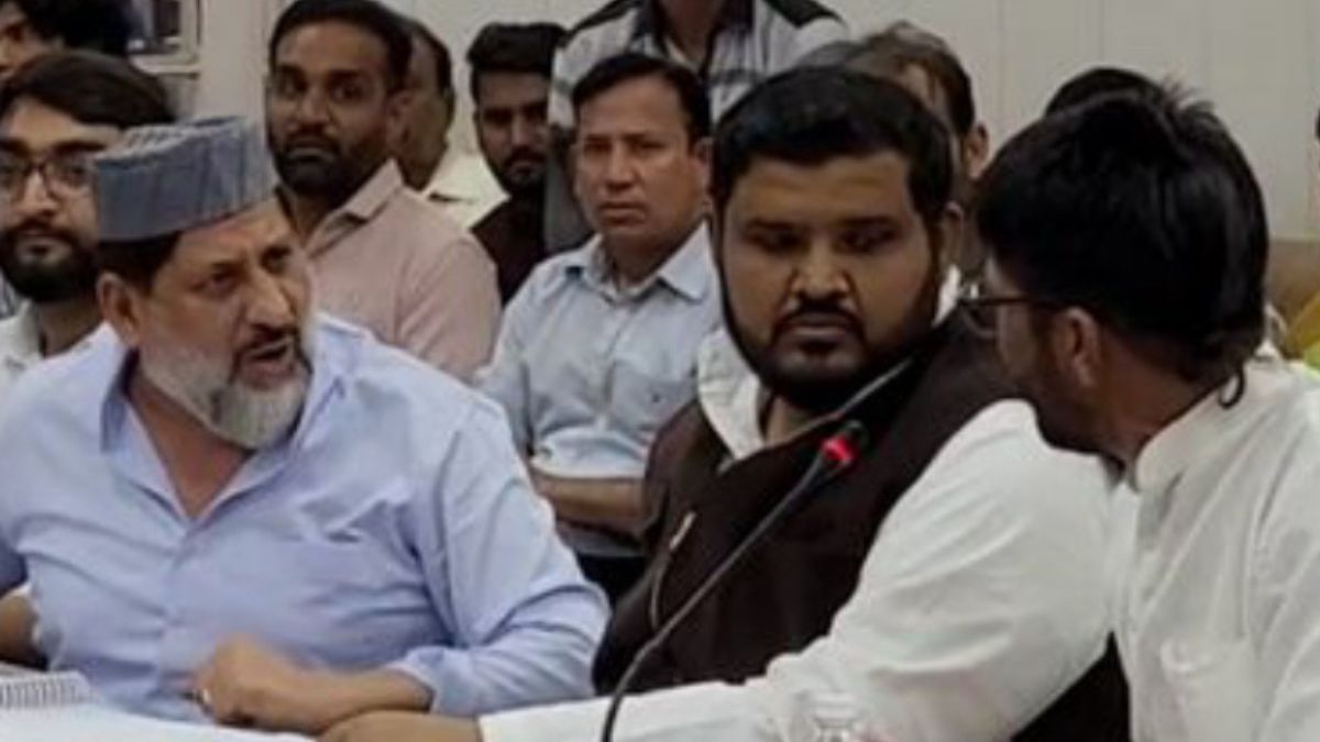 औकात में रहो… जनपद अध्यक्ष ने कांग्रेस विधायक को दी चेतावनी, मास्टर प्लान की बैठक में जमकर हुआ बवाल