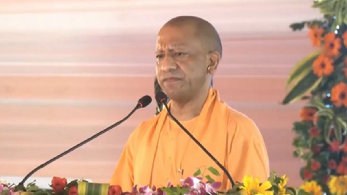 राम मंदिर चोरी मामले में सीएम योगी आदित्यनाथ का बड़ा बयान, बोले बाबरी पर आंसू बहाने वाले कर रहे आस्था की बात