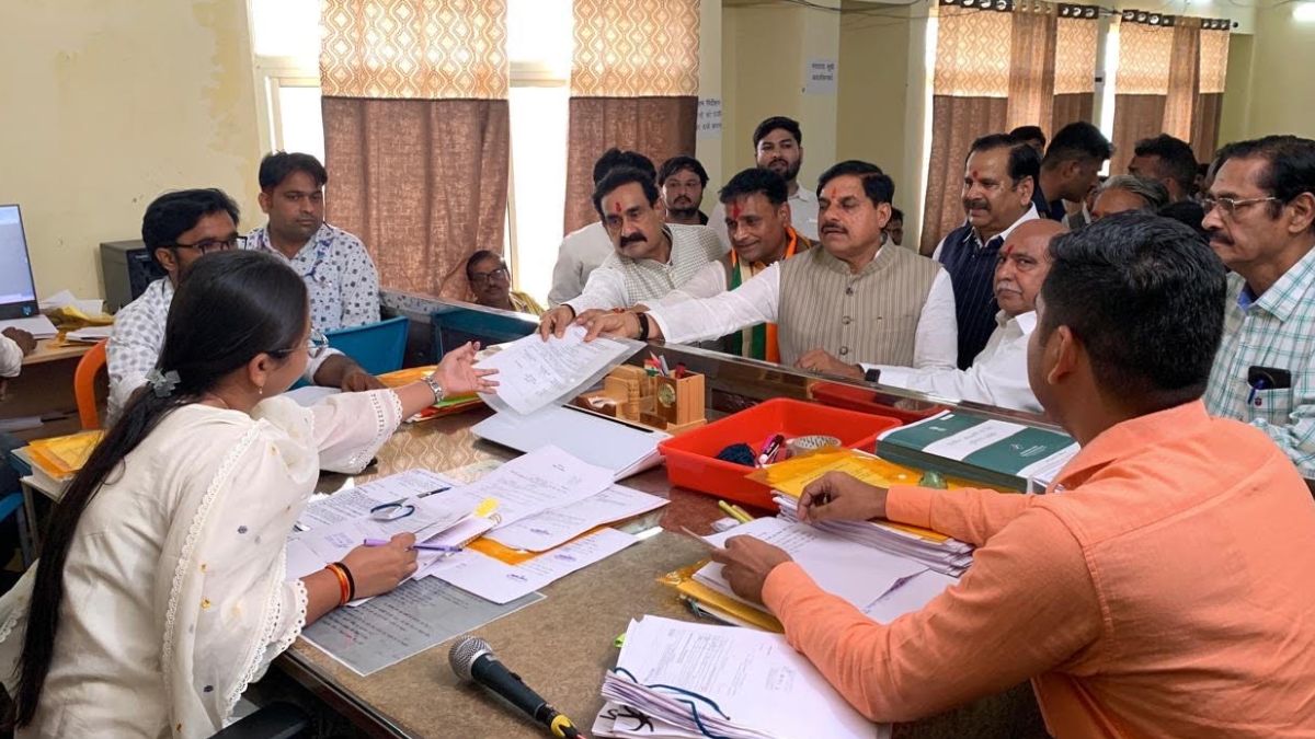 दतिया उपचुनाव में सीएम मोहन यादव ने भरी हुंकार, कहा – विकास का पर्याय है बीजेपी, कांग्रेस को केवल वोट से मतलब