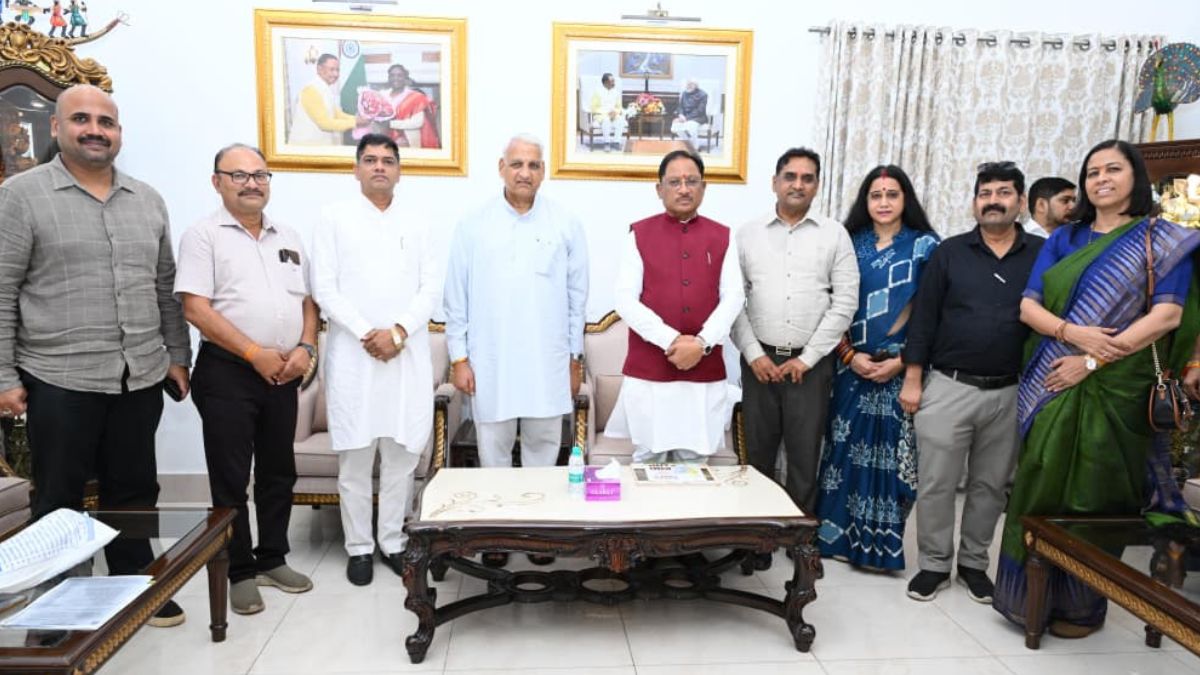 सीएम साय से लघु उद्योग भारती के प्रतिनिधिमंडल ने की मुलाकात, 14वें इंडिया इंडस्ट्रियल फेयर की तैयारियों पर हुई चर्चा