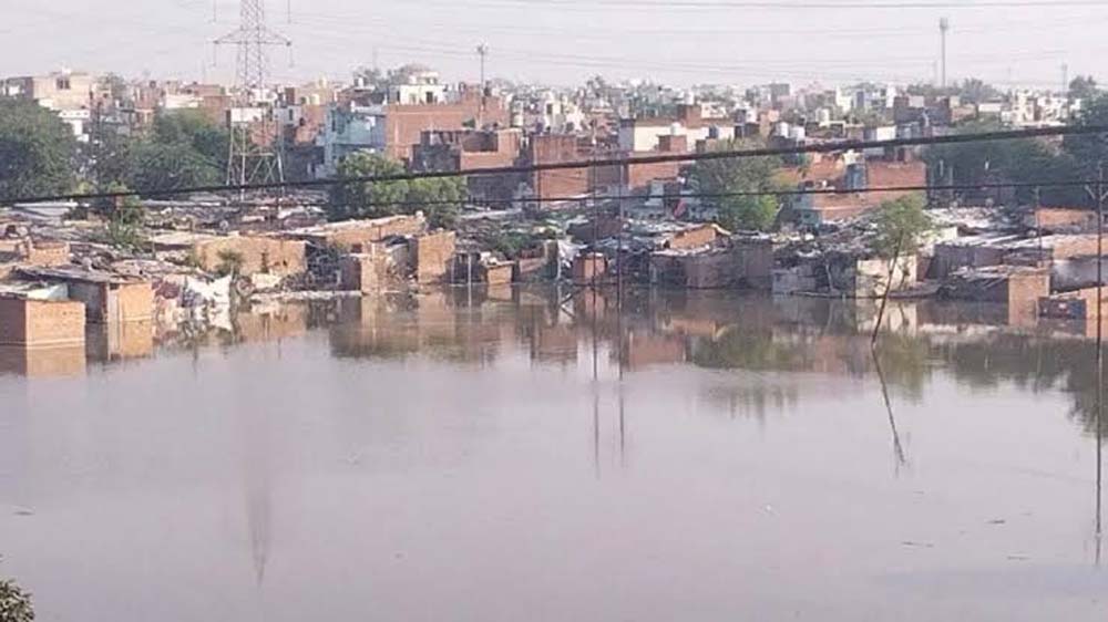 बारिश से कानपुर में बाढ़ का संकट गहराया, पांडु नदी का पानी बस्ती में घुसा; दो दर्जन गांवों पर खतरा