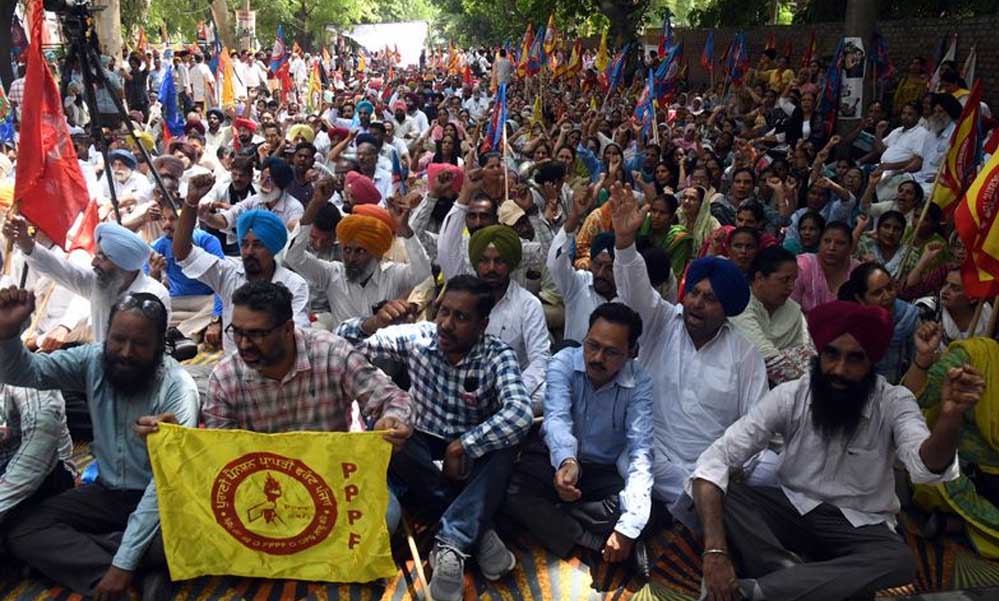 पंजाब में सरकार-कर्मचारियों का टकराव बढ़ा, 2500 से ज्यादा मुलाजिमों की लिस्ट तैयार; CM मान को किया अनफॉलो
