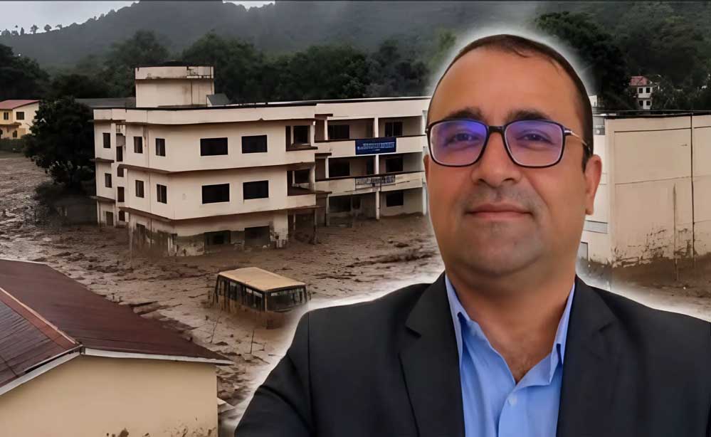 बाढ़ का अलर्ट मिलते ही शिक्षक ने दिखाई सूझबूझ, 1,643 बच्चों को सुरक्षित बाहर निकाला