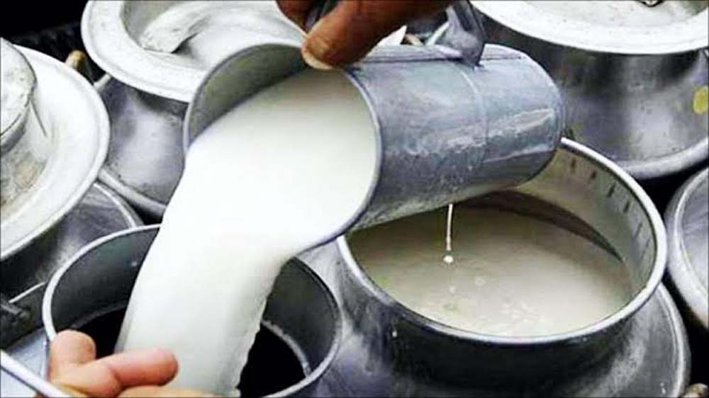 दूध विक्रेताओं का बड़ा फैसला: 1 से 3 सितंबर तक सप्लाई बंद, फिर 80 रुपये लीटर होगा भाव