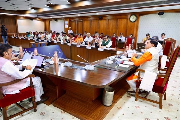 सीएम मोहन यादव ने लिए अहम फैसले, एमपी के विकास के लिए 1 लाख 46 हजार करोड़ रुपए स्वीकृत