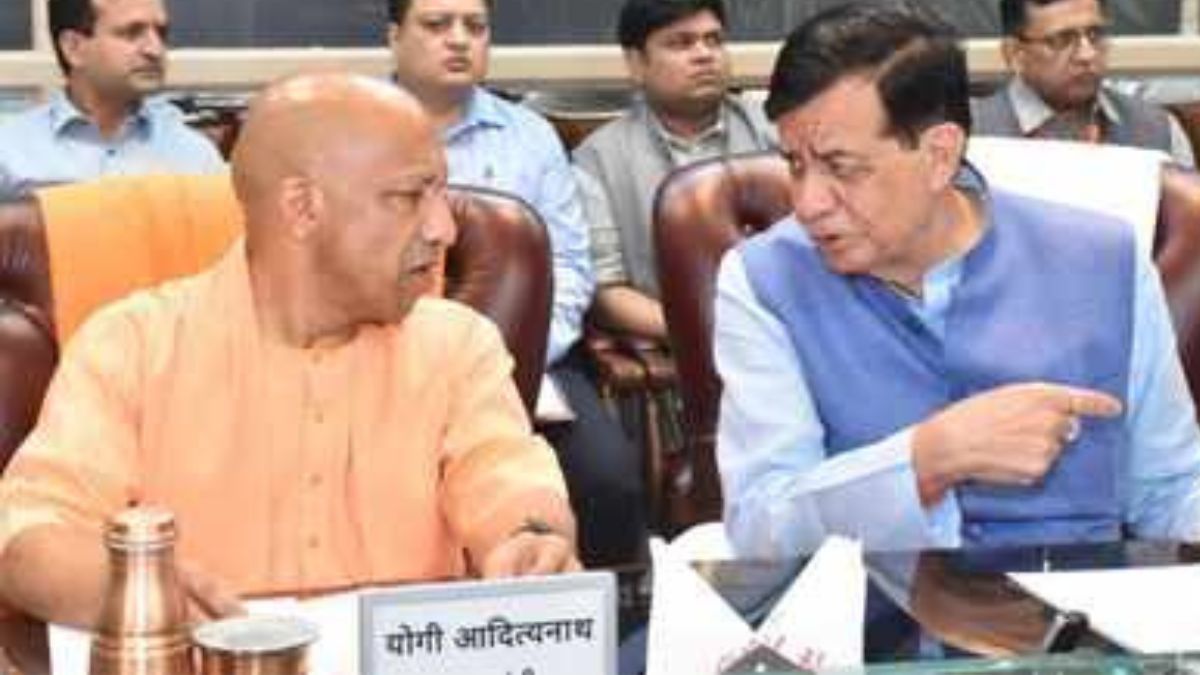 जनहित से जुड़े हर मुद्दे को सदन में रखें जनप्रतिनिधि: मुख्यमंत्री योगी