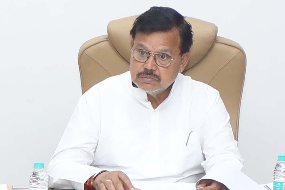 पूर्व क्षेत्र विद्युत वितरण कंपनी ने 160 अनुकंपा संविदा कर्मियों को किया नियमित, ऊर्जा मंत्री तोमर ने दी जानकारी