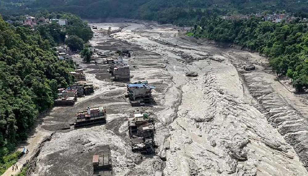 नेपाल में बाढ़ एवं भूस्खलन में रायपुर की मोनिका यादव लापता