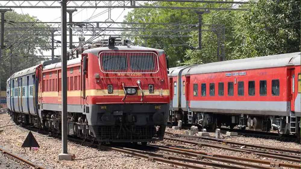 MP के श्रद्धालुओं को रेलवे की सौगात, ग्वालियर होते हुए झांसी-मथुरा के बीच चलेंगी स्पेशल ट्रेनें