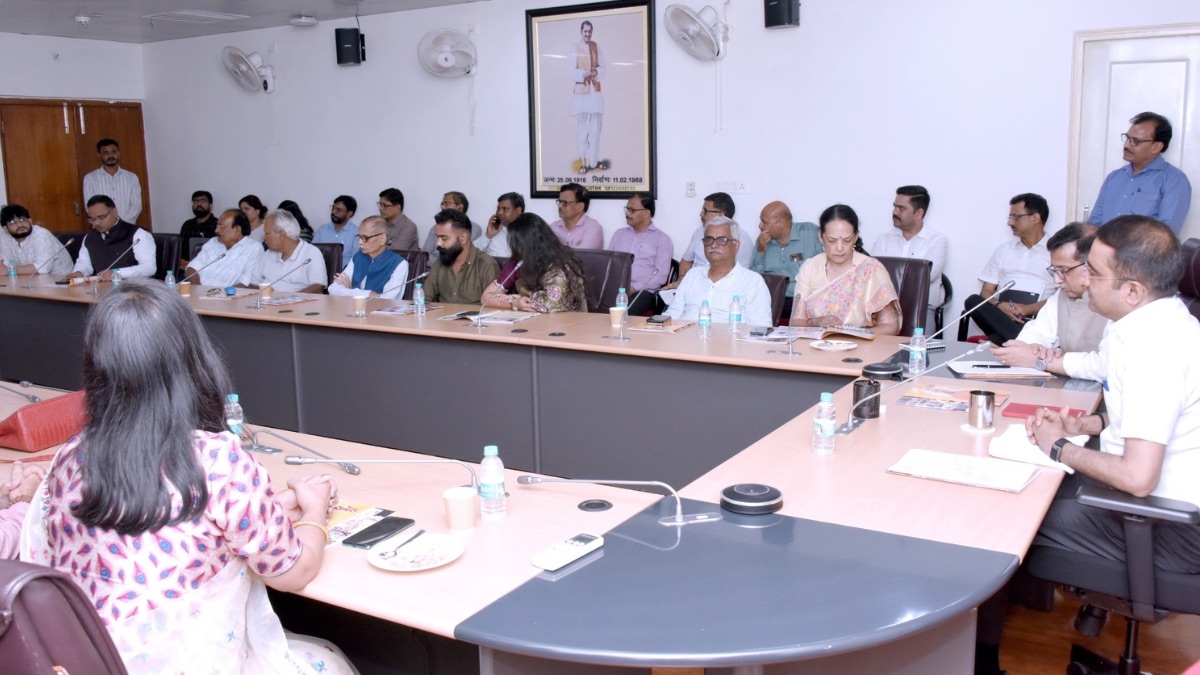 सरकार की जनकल्याणकारी योजनाओं और उपलब्धियों की जानकारी जनता तक पहुंचाना हमारी जिम्मेदारी : सूचना निदेशक