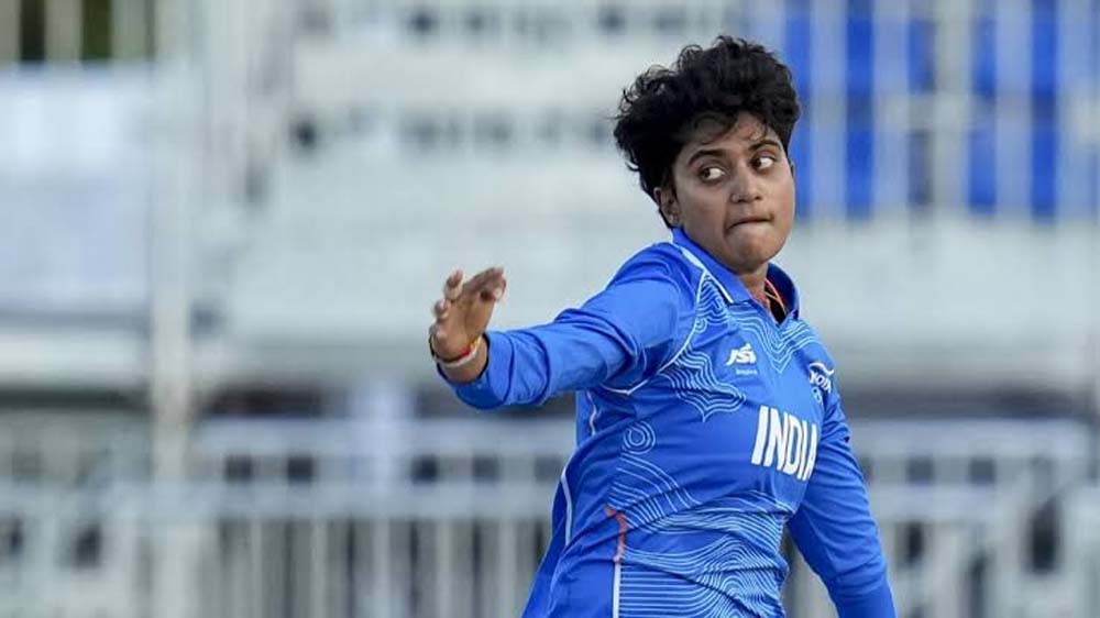 मेगन शुट्ट का 8 साल पुराना रिकॉर्ड टूटा, श्री चरणी ने रचा इतिहास