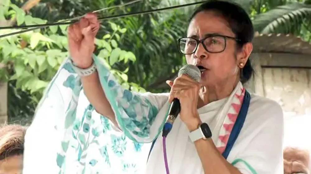 ममता को चुनाव हराने की कथित योजना का दावा, ऋतब्रत बोले- कैमक स्ट्रीट से बनी थी रणनीति