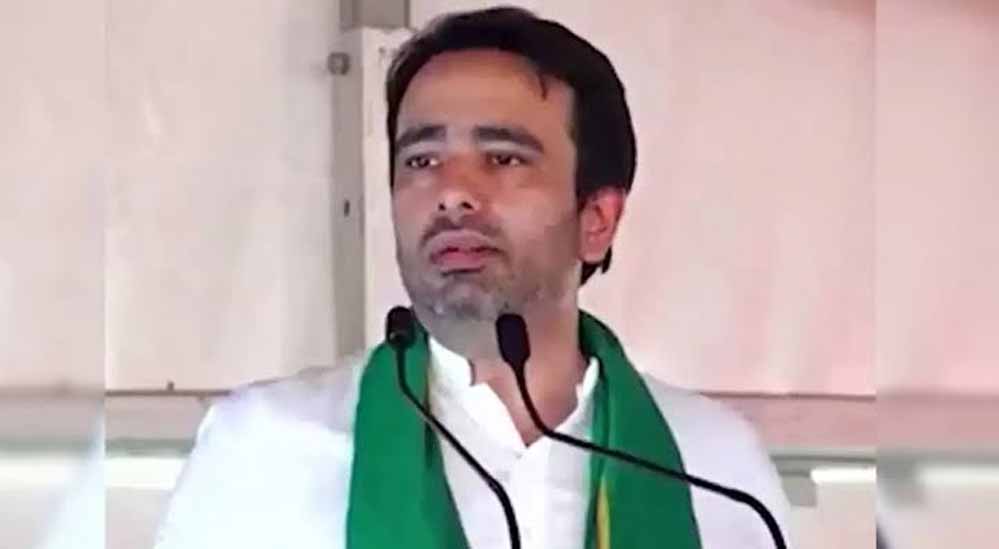 ‘AC में बैठकर वोट नहीं मिलेंगे, जमीन पर आइए, किसान लट्ठ लेकर तैयार है’: अखिलेश पर रालोद का हमला
