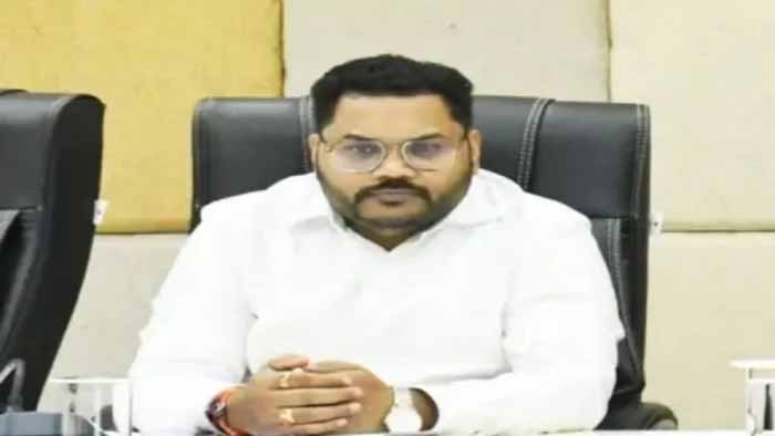CGPSC परीक्षा में चयन का झांसा देकर वसूले ₹3 करोड़ से ज्यादा, चेतन बोरघरिया के खाते में मिले लाखों के लेनदेन