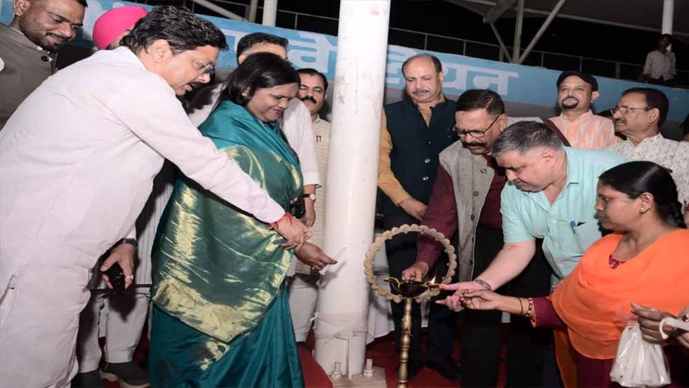 सरगुजा में जलाया गया ‘आशीर्वाद का दीया’, सेवा-संकल्प के साथ गूंजा एकजुटता का संदेश