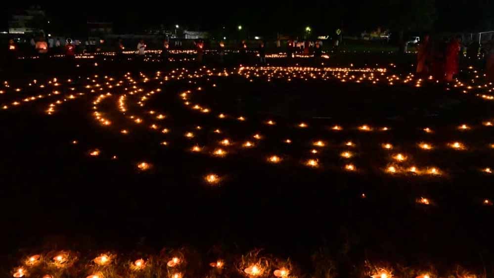 GPM में सेवा संकल्प अभियान का भव्य शुभारंभ, 11 हजार दीपों से जगमगाया मल्टीपर्पस स्कूल मैदान