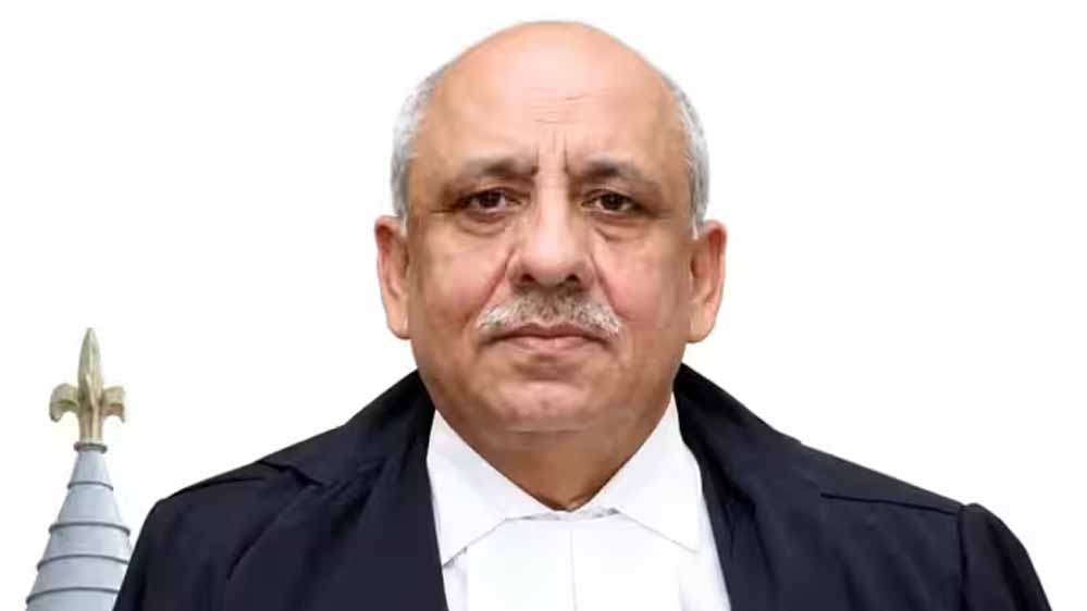 पूर्व हाईकोर्ट जस्टिस ने लिया बड़ा संकल्प, PM फंड में ₹1 करोड़ देंगे, पत्नी के साथ देहदान भी