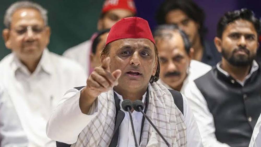 INDIA गठबंधन की बैठक में नहीं जाएंगे अखिलेश, खरगे को दी जानकारी; सपा का वरिष्ठ नेता होगा शामिल