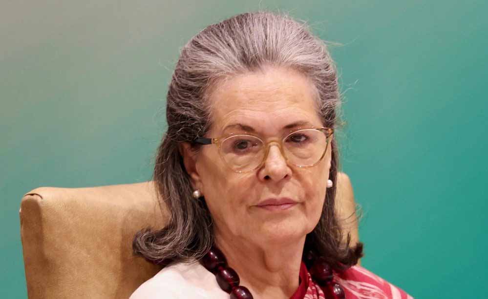 सोनिया गांधी से जुड़े वोटर लिस्ट मामले में फैसला, निचली अदालत का आदेश रद्द