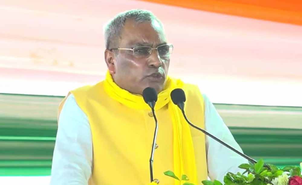 एटा-कासगंज में सपा नेताओं के विवाद पर ओम प्रकाश राजभर ने अखिलेश यादव को घेरा