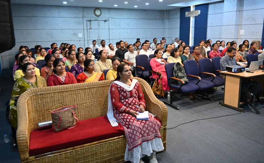 छत्तीसगढ़ रीजनल साइंस सेंटर में ‘द आर्ट ऑफ टीचिंग मैथेमैटिक्स: फ्रॉम फियर टू फैसिनेशन’ पर प्रशिक्षण हुआ आयोजित