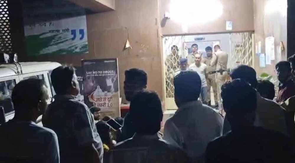 भोपाल थाने में वकील से मारपीट पर एक्शन, TI समेत दो आरक्षक निलंबित