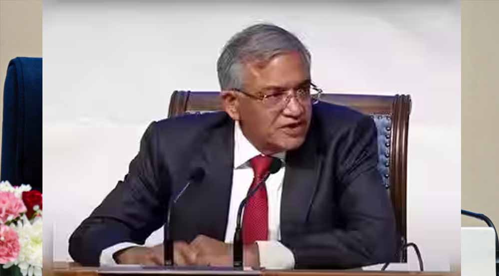 SIR विवाद के बीच EC का जवाब, कहा- फैसलों पर कोई औपचारिक असहमति नहीं