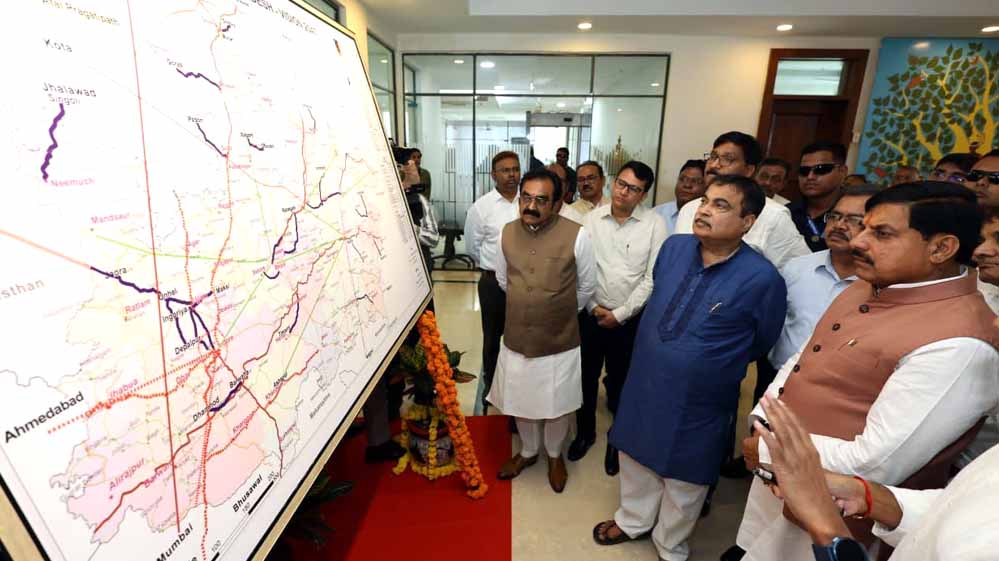 नितिन गडकरी-CM मोहन ने शुरू की सुगम परिवहन सेवा, 351 बसें दौड़ेंगी