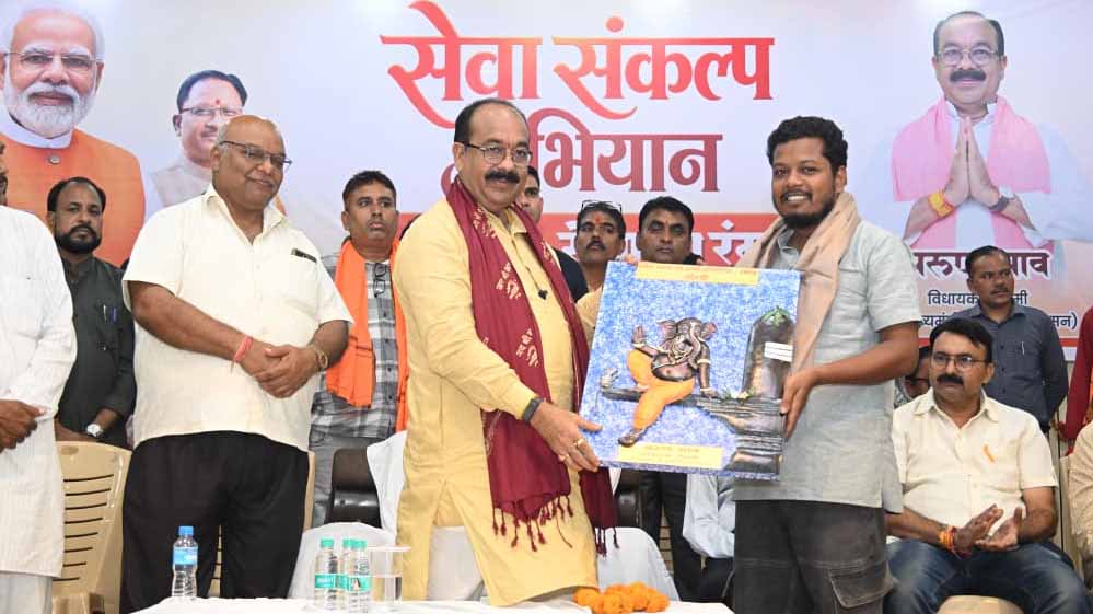 सेवा के रंग’ से गूंजा विकसित भारत का संकल्प: अरुण साव