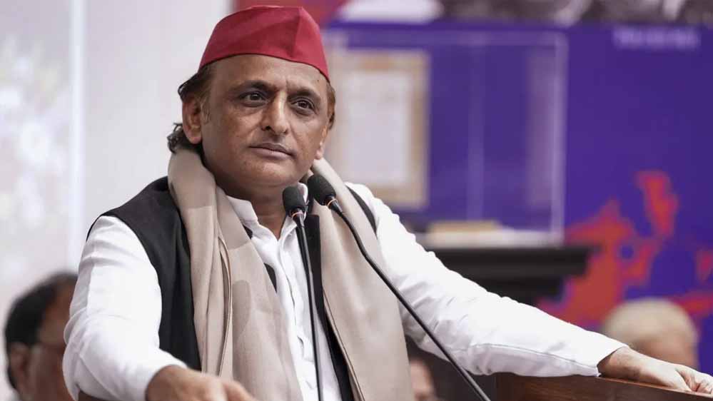 अखिलेश यादव की सपा प्रवक्ताओं को सलाह- बिना तैयारी डिबेट में न जाएं, सोशल मीडिया पर संभलकर बोलें