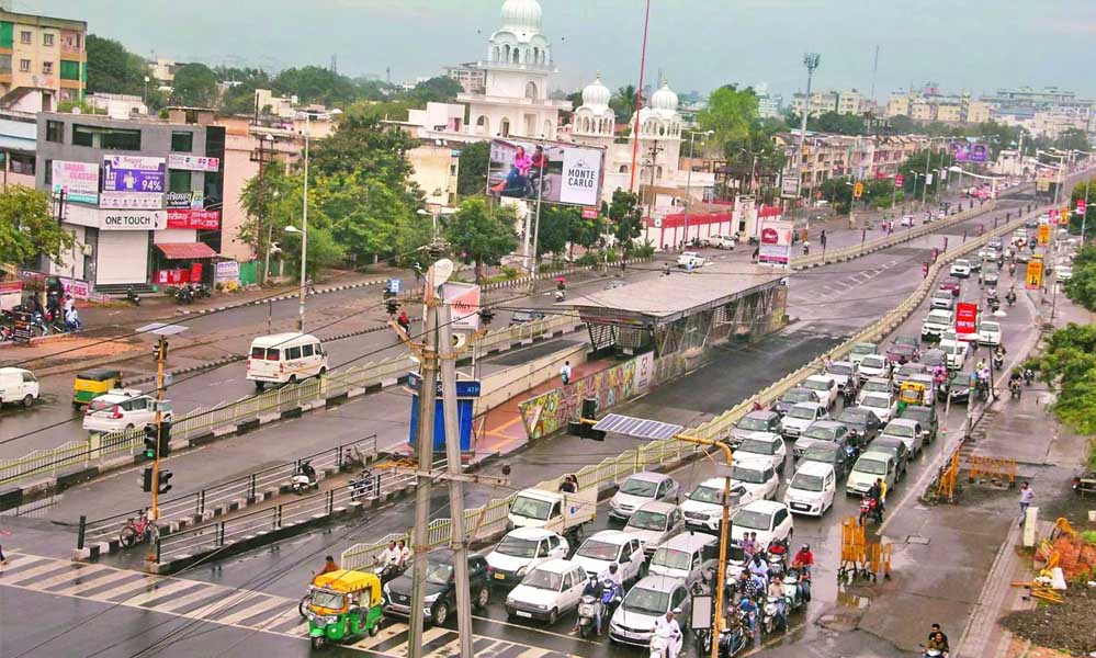 इंदौर में Wrong Side Driving पर बड़ा एक्शन, 4 लोगों पर FIR; ड्रोन से रखी जा रही नजर