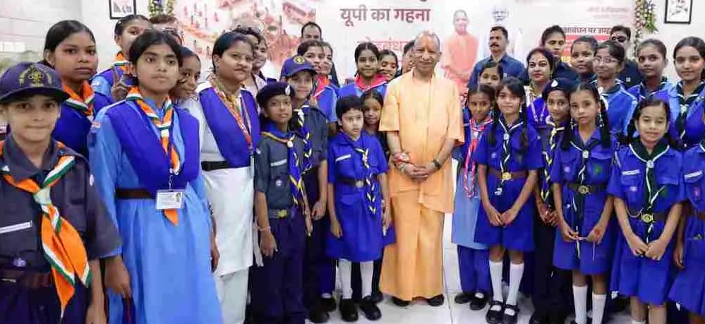 योगी सरकार का फोकस, बेटियों की प्रतिभा को मंच से मिल रही सपनों को पंख देने की ताकत