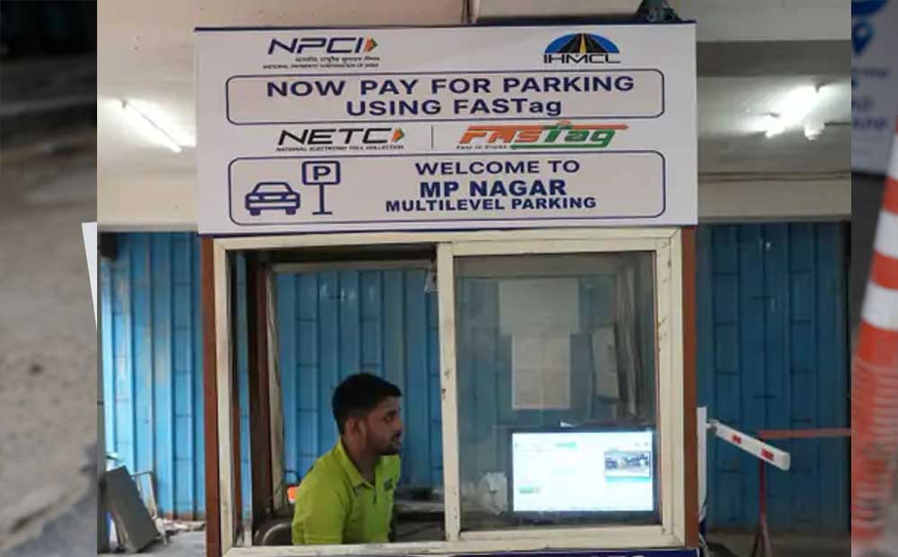 Bhopal Parking: न्यू मार्केट और MP नगर में बदली पार्किंग व्यवस्था, FASTag-UPI से होगा शुल्क भुगतान