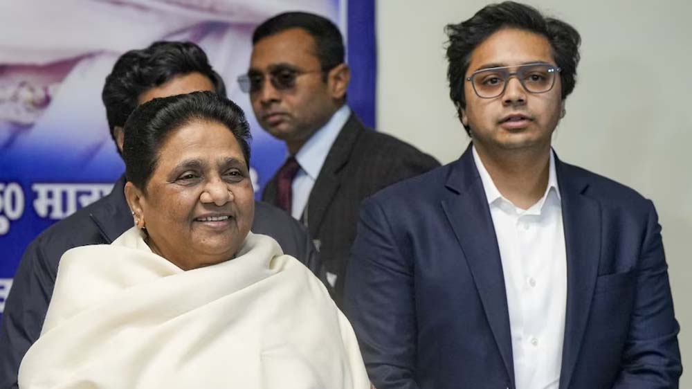 आकाश आनंद की वापसी पर मायावती ने साफ किया रुख, परिवार में अब सिर्फ ईशान आनंद को जिम्मेदारी
