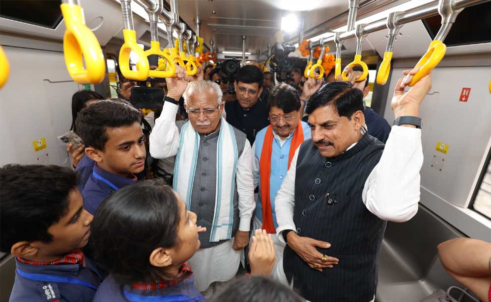 Indore Metro: इंदौर को मिली बड़ी सौगात, CM यादव ने मेट्रो को किया रवाना; गांधी नगर से मालवीय नगर तक सफर आसान