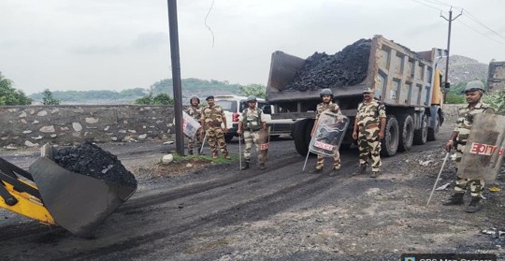 कोयला चोरी रोकने की तैयारी तेज, आम्रपाली खदान में CISF की तैनाती से बढ़ेगी निगरानी
