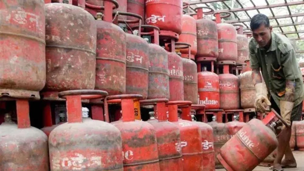रसोई गैस को लेकर बड़ी राहत, ग्रामीण-शहरी उपभोक्ताओं के लिए LPG रिफिल बुकिंग अंतर हुआ समान