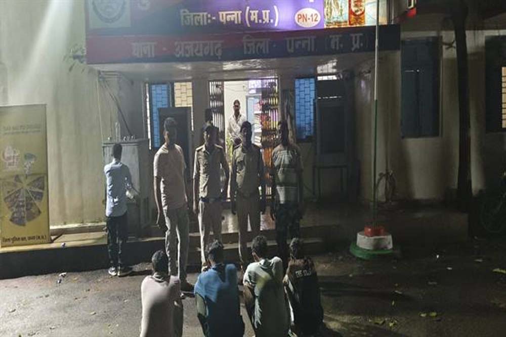 विगत 10 दिनों में अंतर्राज्यीय साइबर गिरोहों का पर्दाफाश