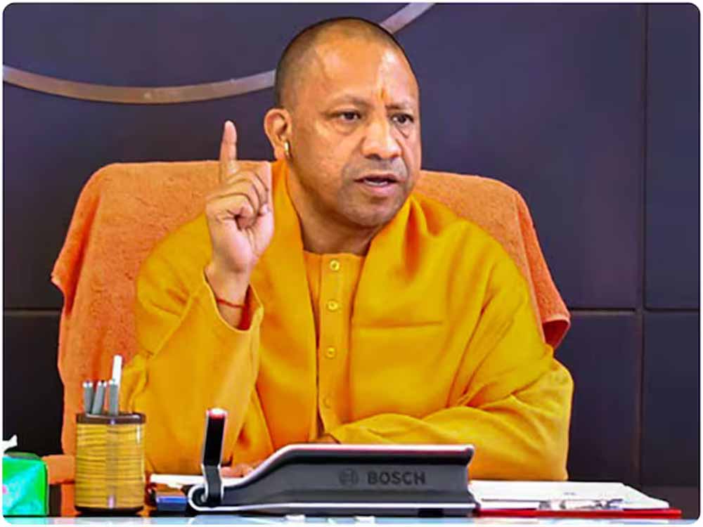 योगी सरकार का सड़क सुरक्षा विजन, हादसों पर रोक के लिए जीरो फैटैलिटी डिस्ट्रिक्ट योजना को मिशन मोड में लागू करने के निर्देश