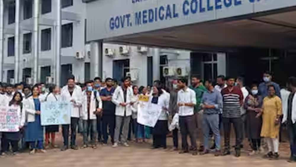 छत्तीसगढ़ में जूनियर डॉक्टरों ने टाली हड़ताल, 7 दिन का मिला समय