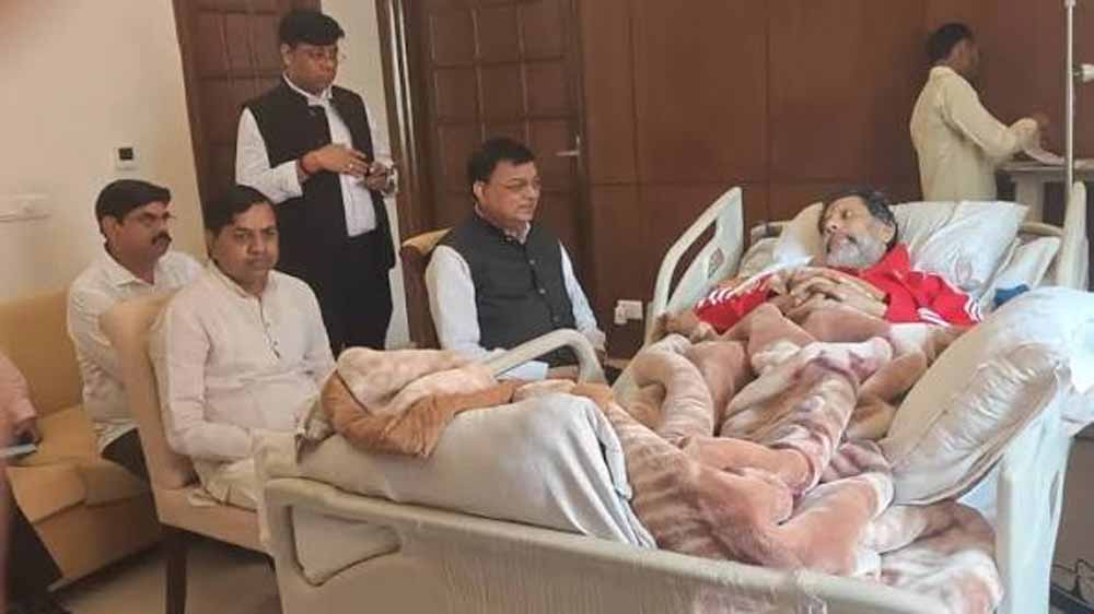 केंद्रीय राज्यमंत्री तोखन साहू ने दिल्ली में किरण देव से की मुलाकात, जाना स्वास्थ्य हाल