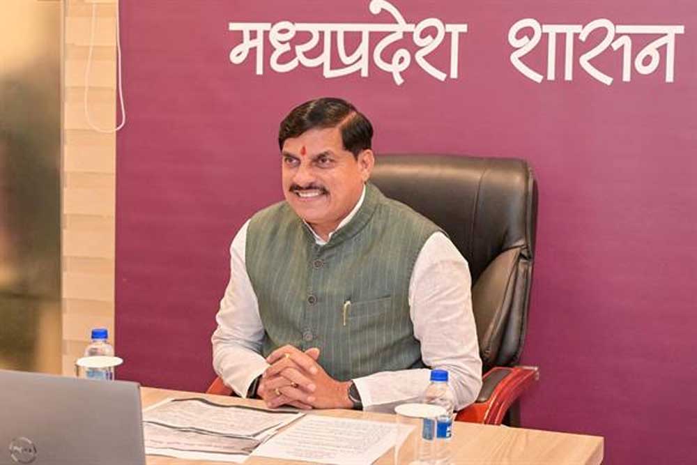 यात्रियों के लिए जिलों में सुविधायुक्त बस स्टैंड और अन्य प्रबंध किए जाएं